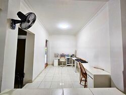 Highland Road (D19), Terrace #471558551